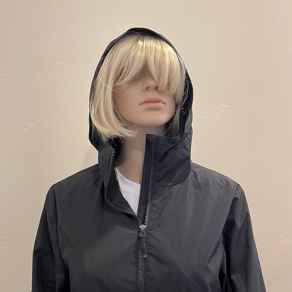 Light Coat size Small - Picture 10 of 14